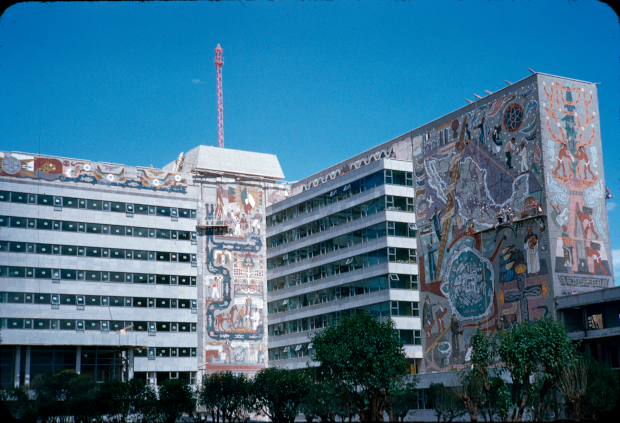 Juan O’Gorman, Independencia y progreso, muro poniente