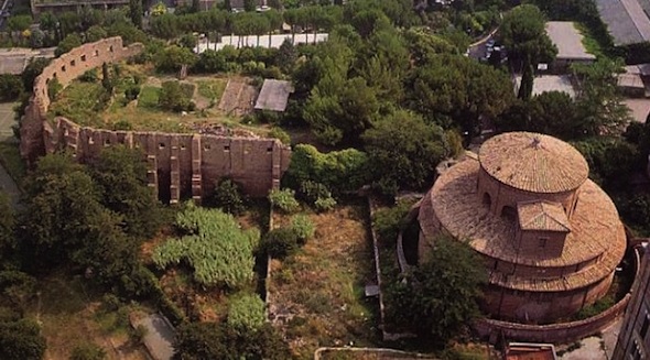 Mausoleo de Santa Constanza y los restos de la basílica, Roma